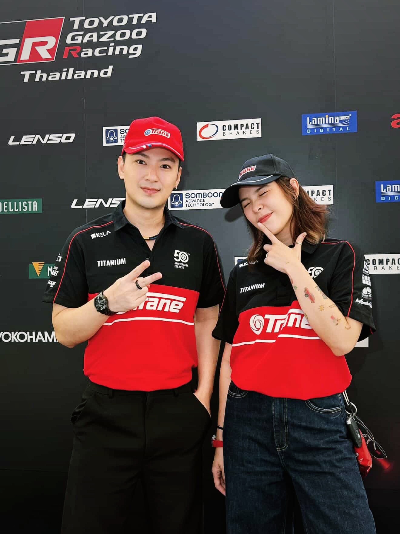 เจมส์ - ภูริพรรธน์ เวชวงศาเตชาวัชร์