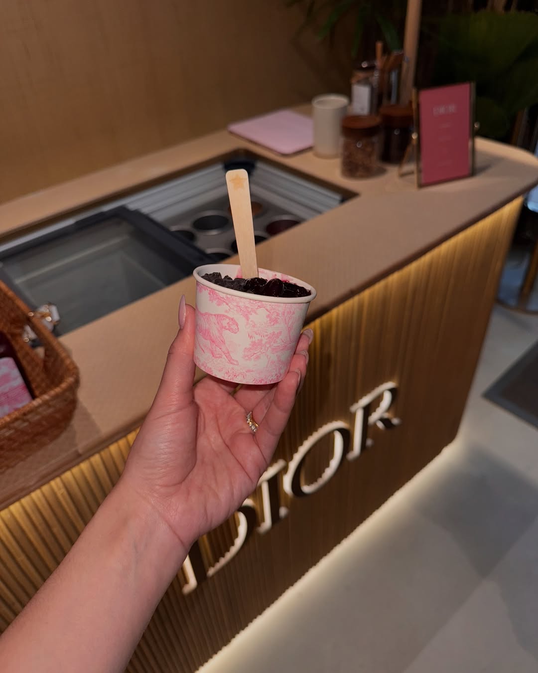 คิมมี่ - คิมเบอร์ลี่ แอน โวลเทมัส