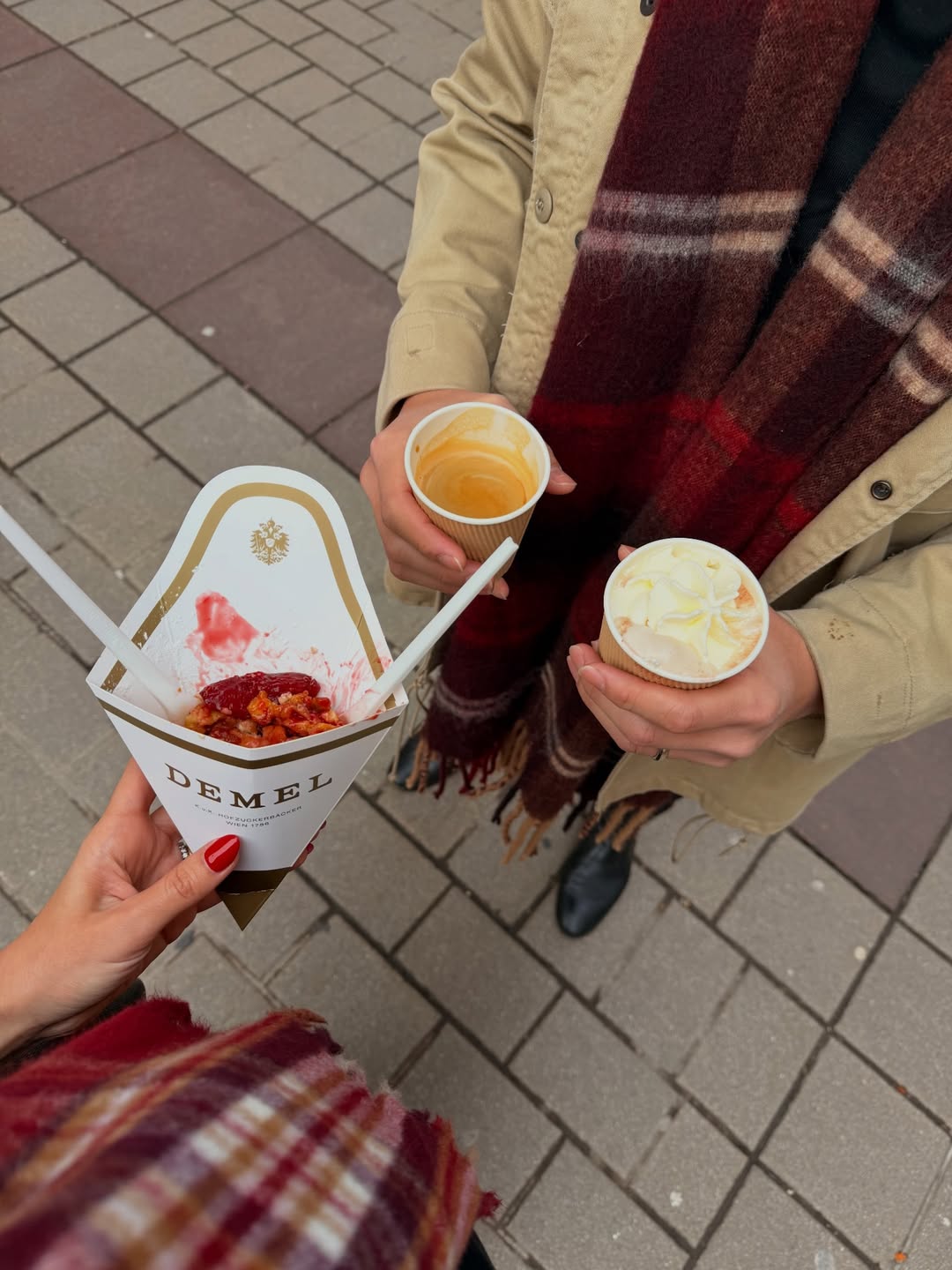 คิมมี่ - คิมเบอร์ลี่ แอน โวลเทมัส