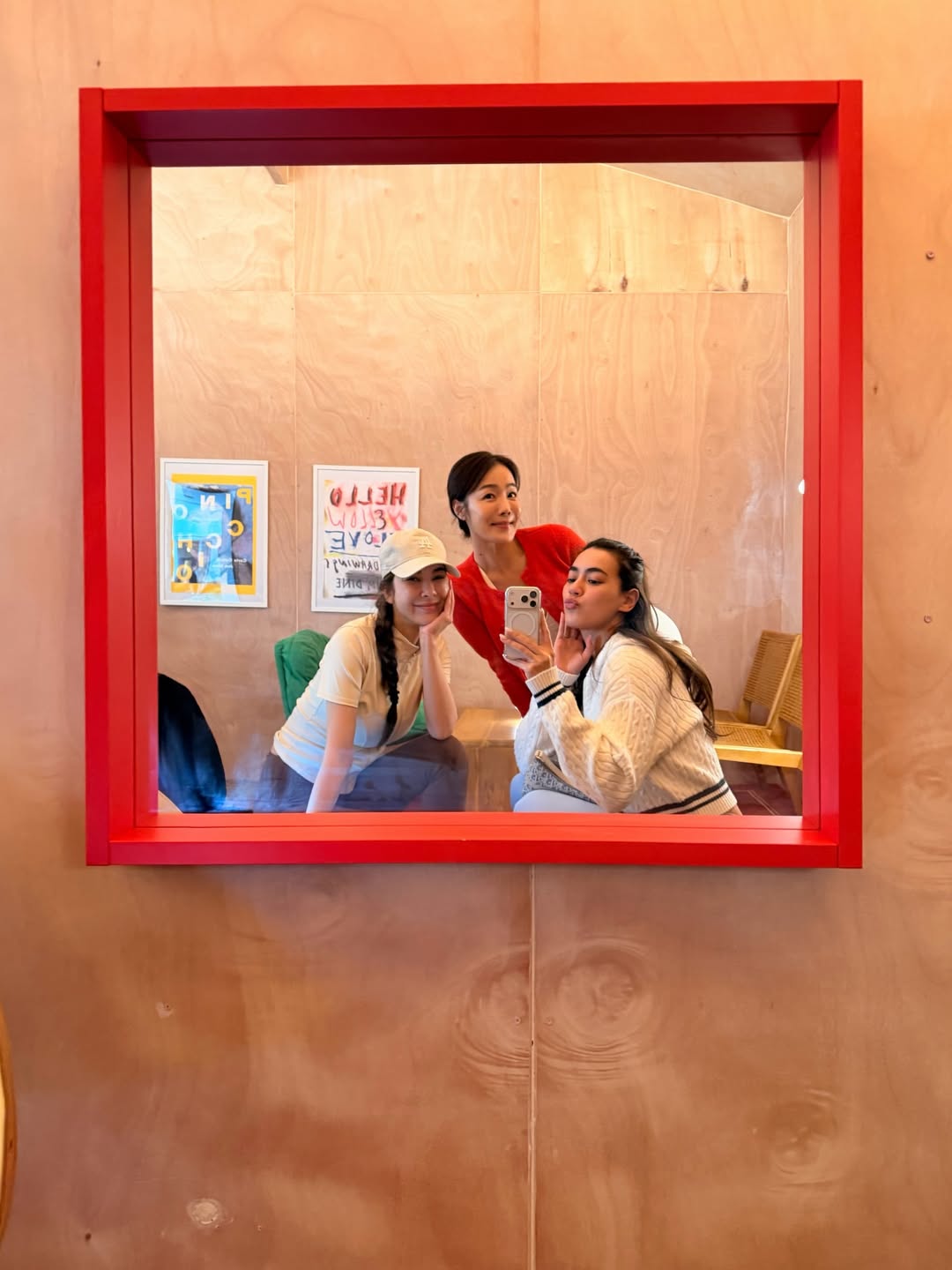 คิมมี่ - คิมเบอร์ลี่ แอน โวลเทมัส