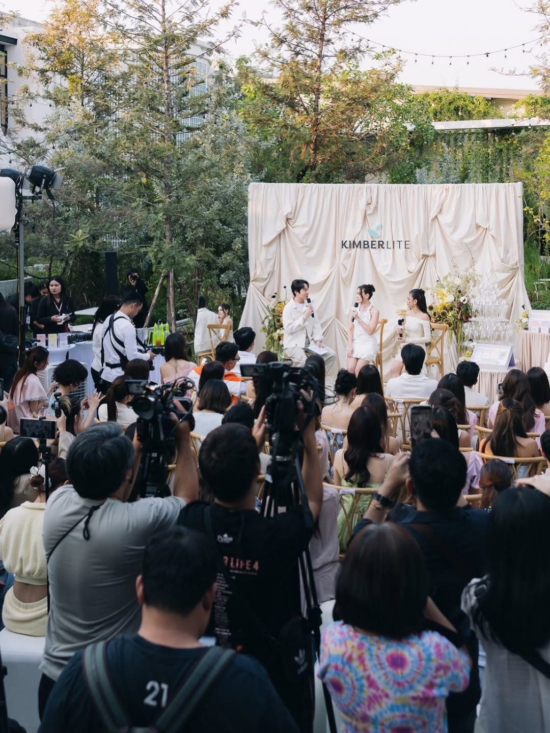 คิมมี่ - คิมเบอร์ลี่ แอน โวลเทมัส