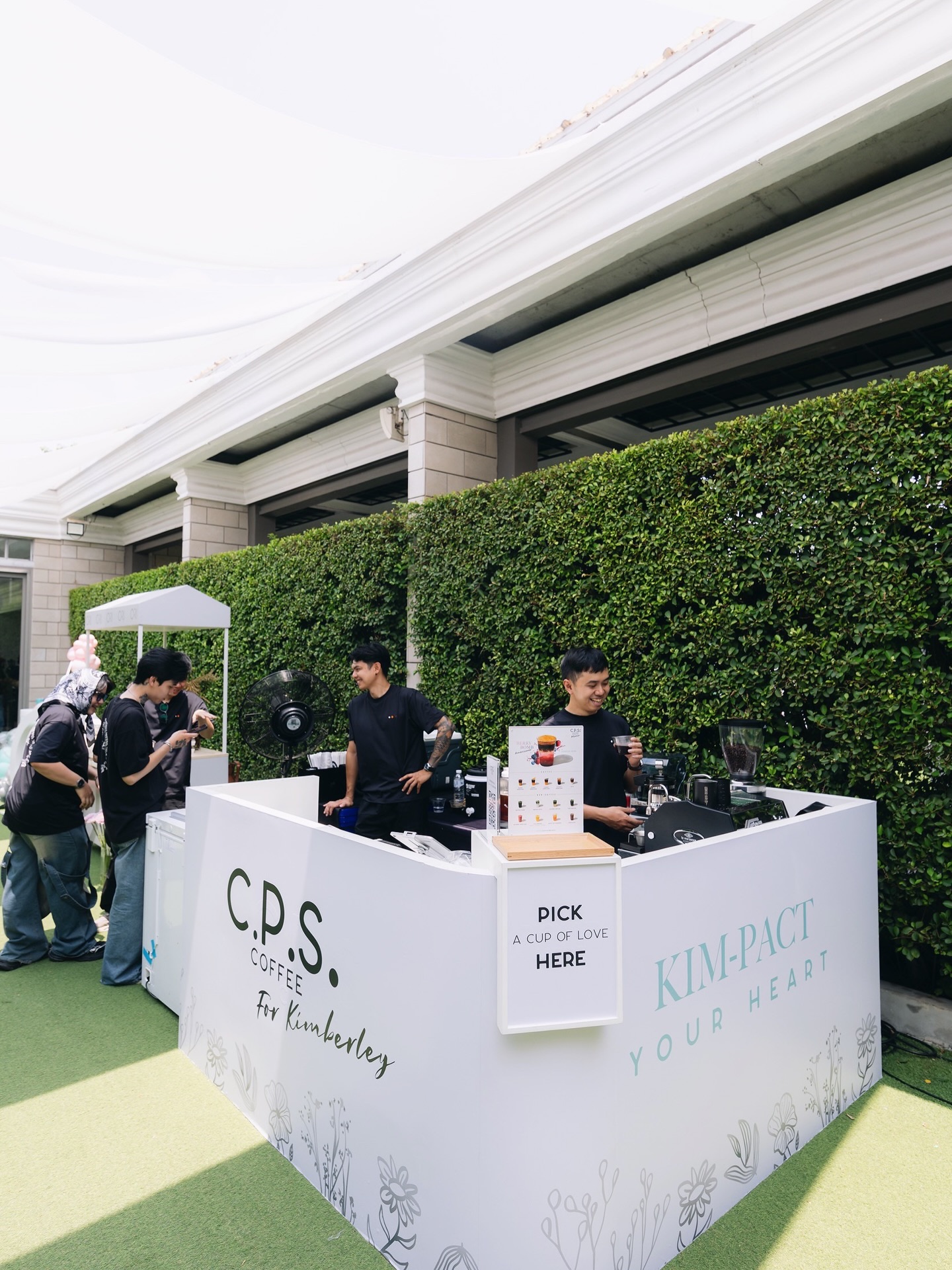 คิมมี่ - คิมเบอร์ลี่ แอน โวลเทมัส