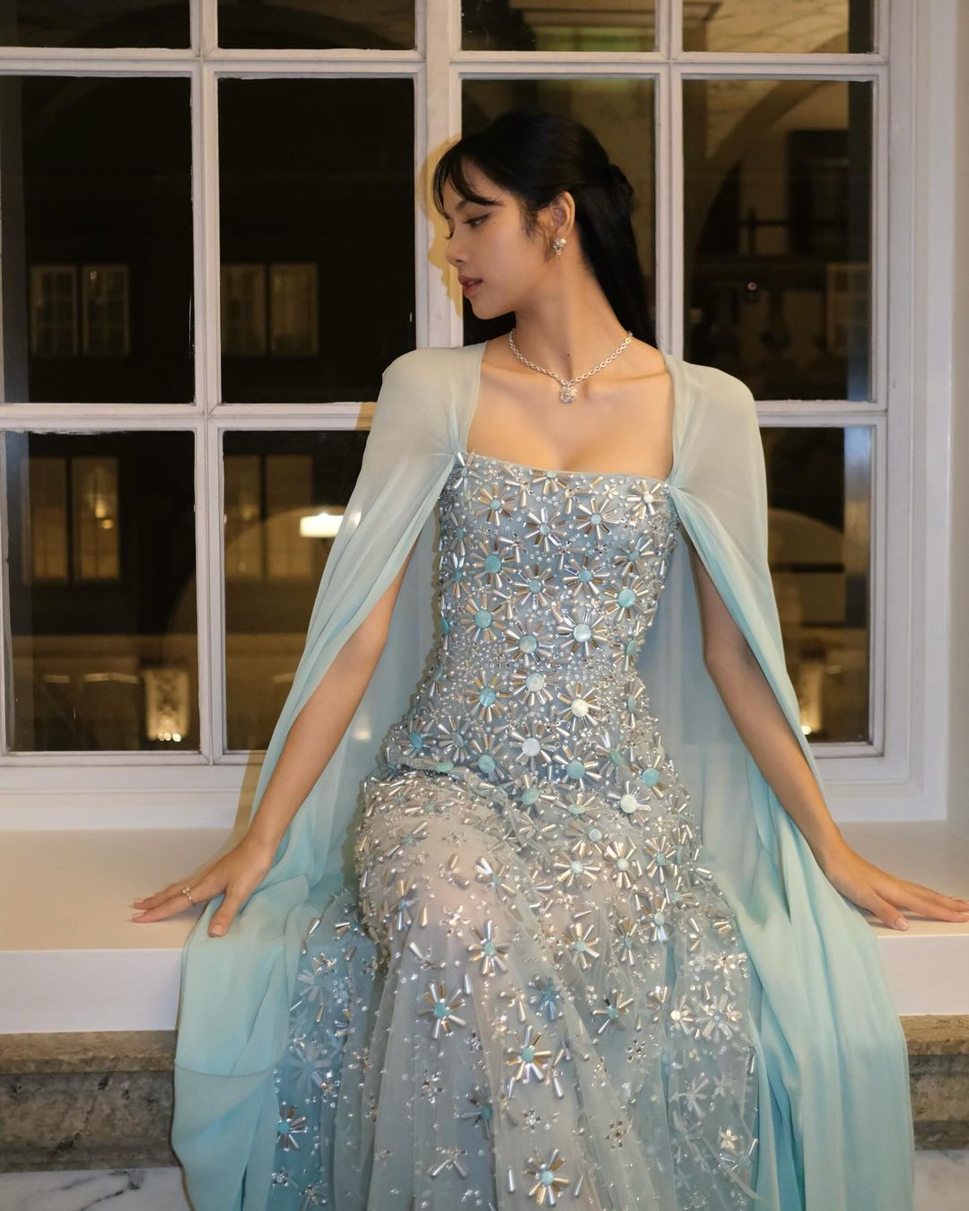 ลิซ่า - ลลิษา มโนบาล