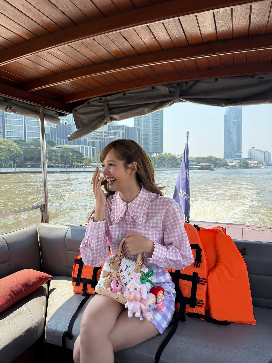ลิซ่า - ลลิษา มโนบาล