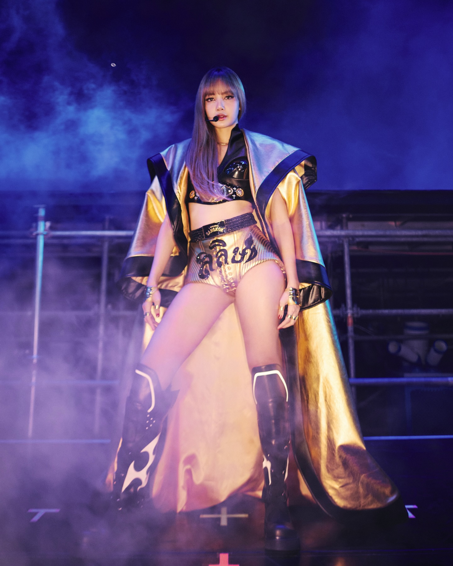 ลิซ่า - ลลิษา มโนบาล