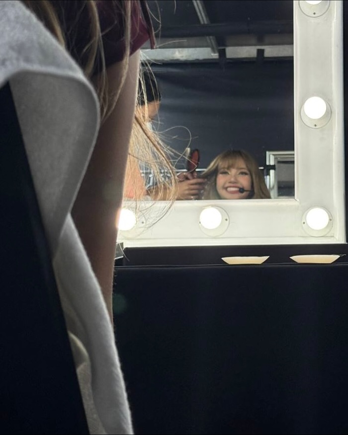 ลิซ่า - ลลิษา มโนบาล