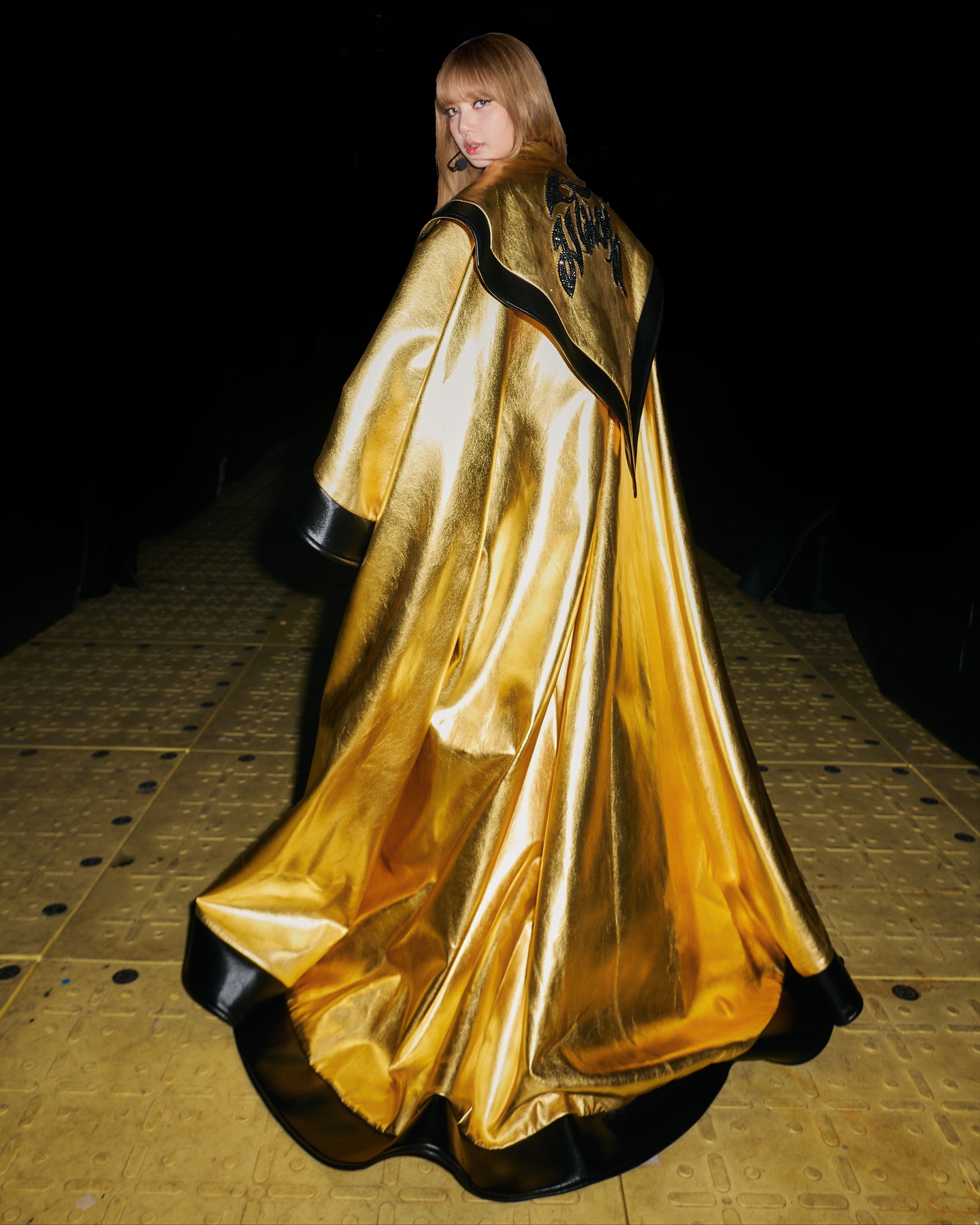 ลิซ่า - ลลิษา มโนบาล