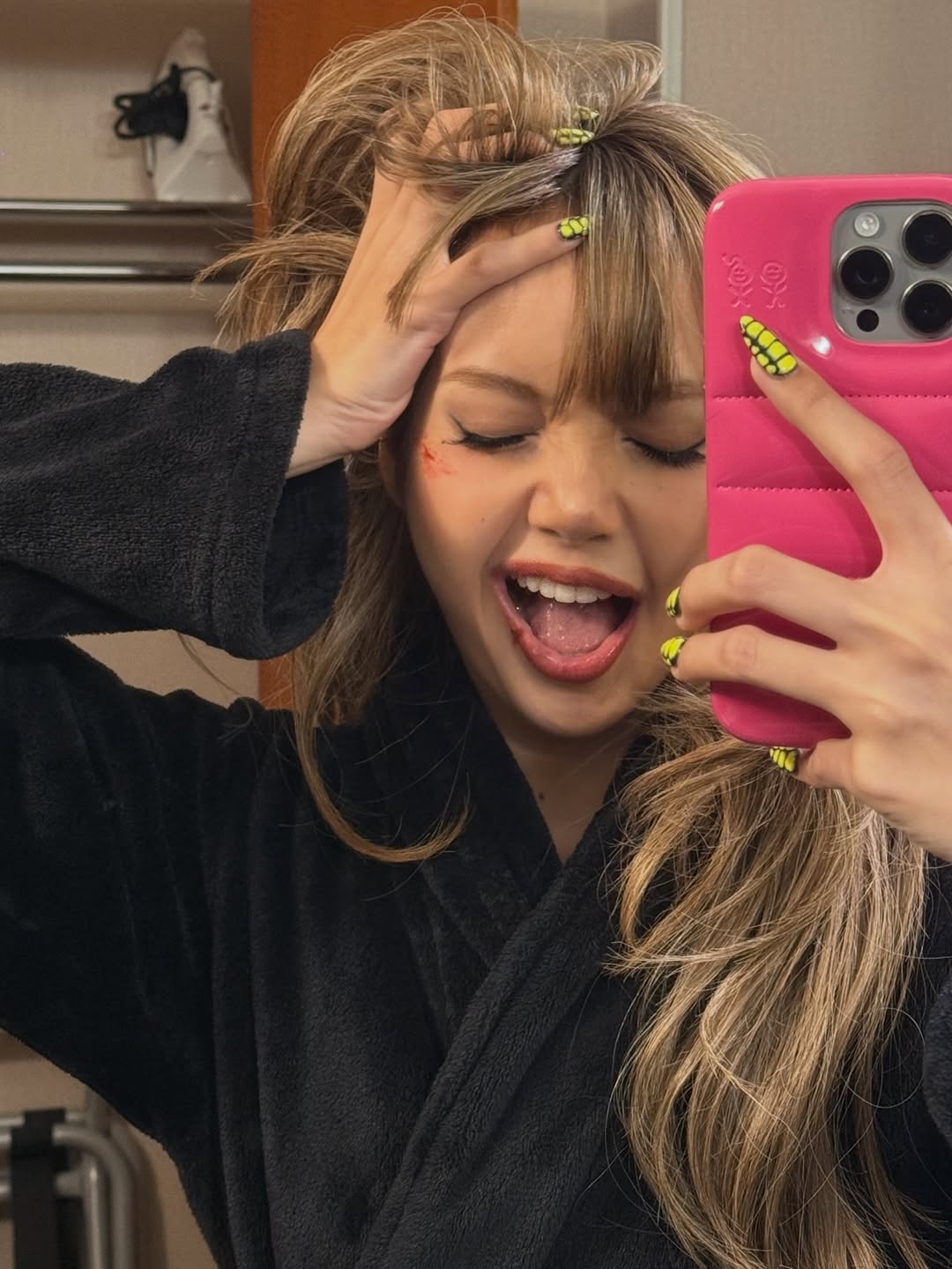 ลิซ่า - ลลิษา มโนบาล