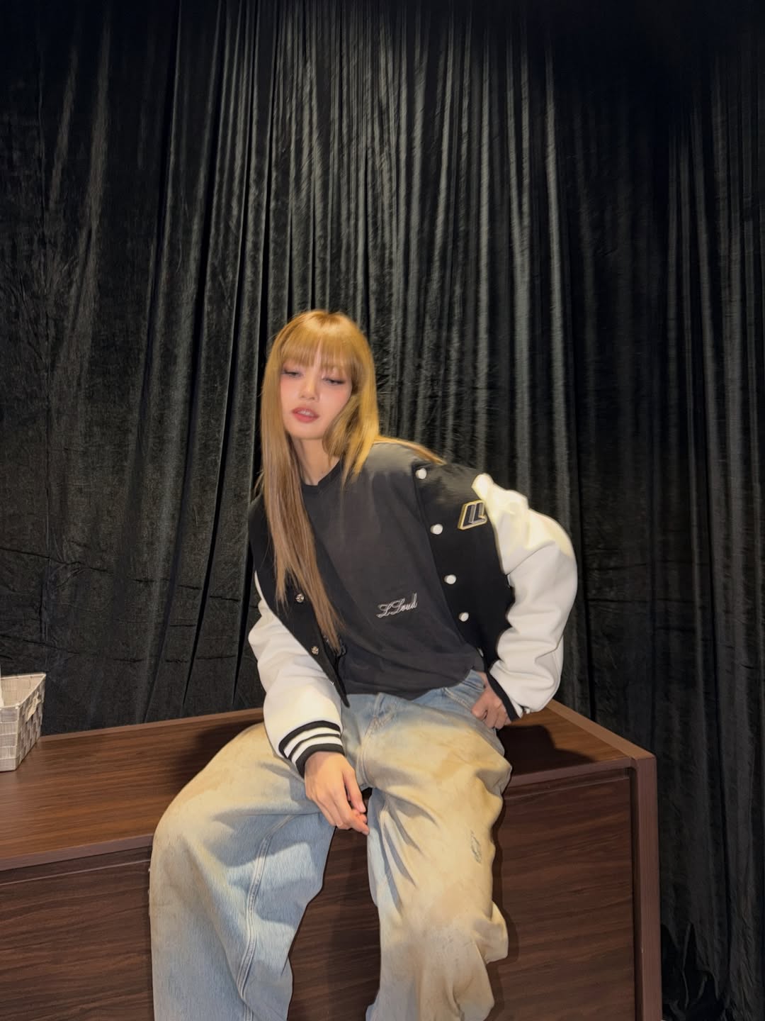 ลิซ่า - ลลิษา มโนบาล