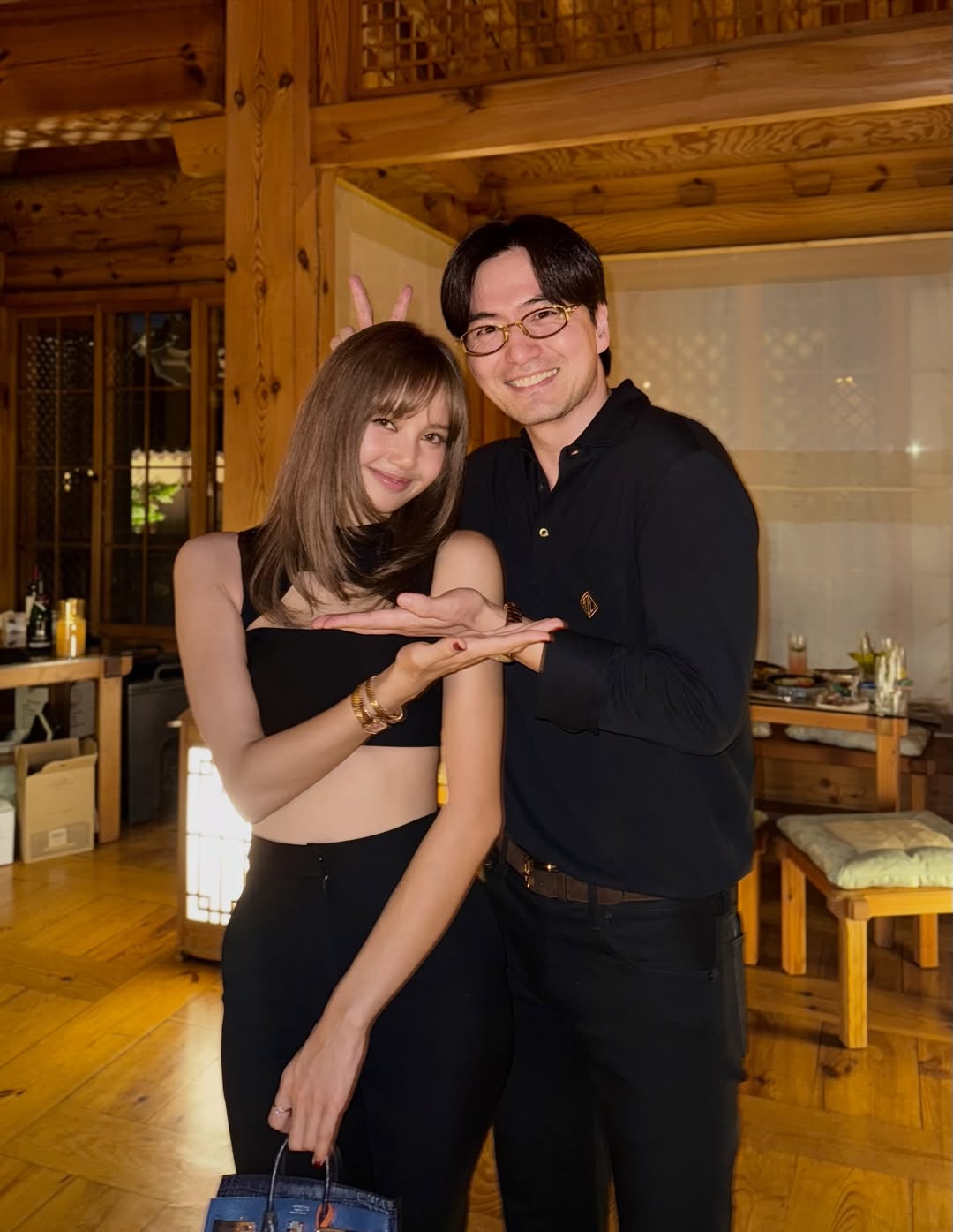 ลิซ่า - ลลิษา มโนบาล