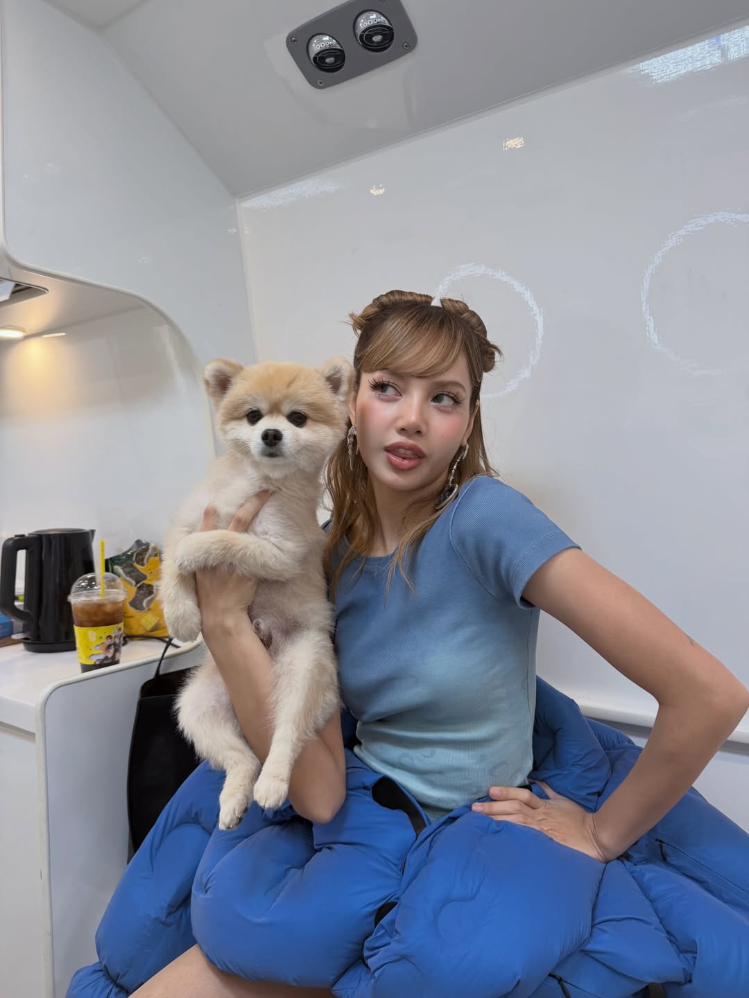 ลิซ่า - ลลิษา มโนบาล