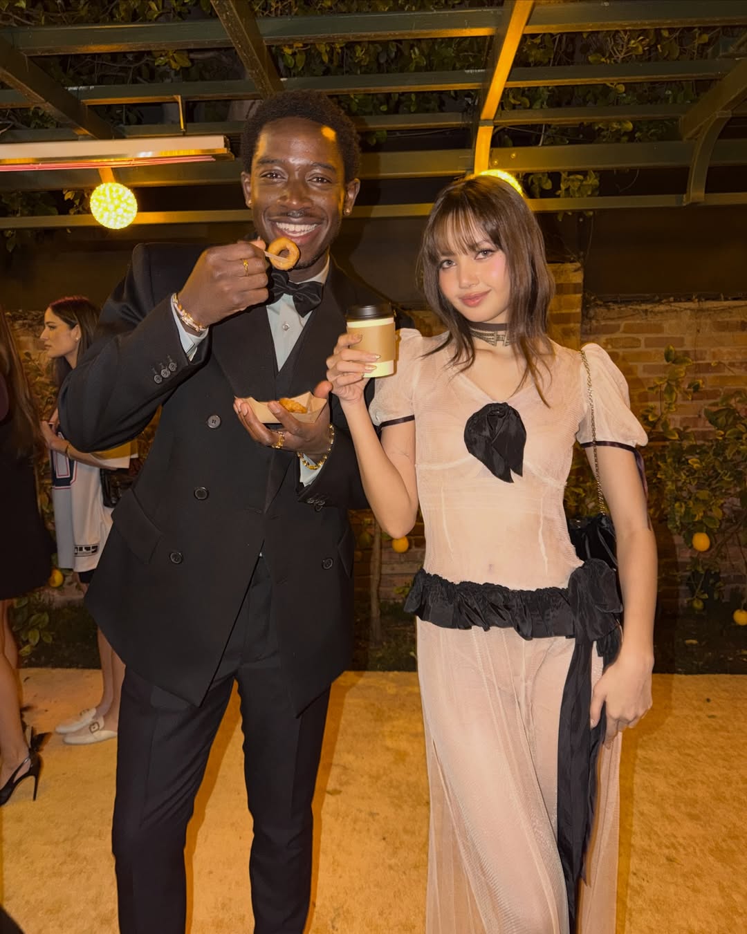 ลิซ่า - ลลิษา มโนบาล