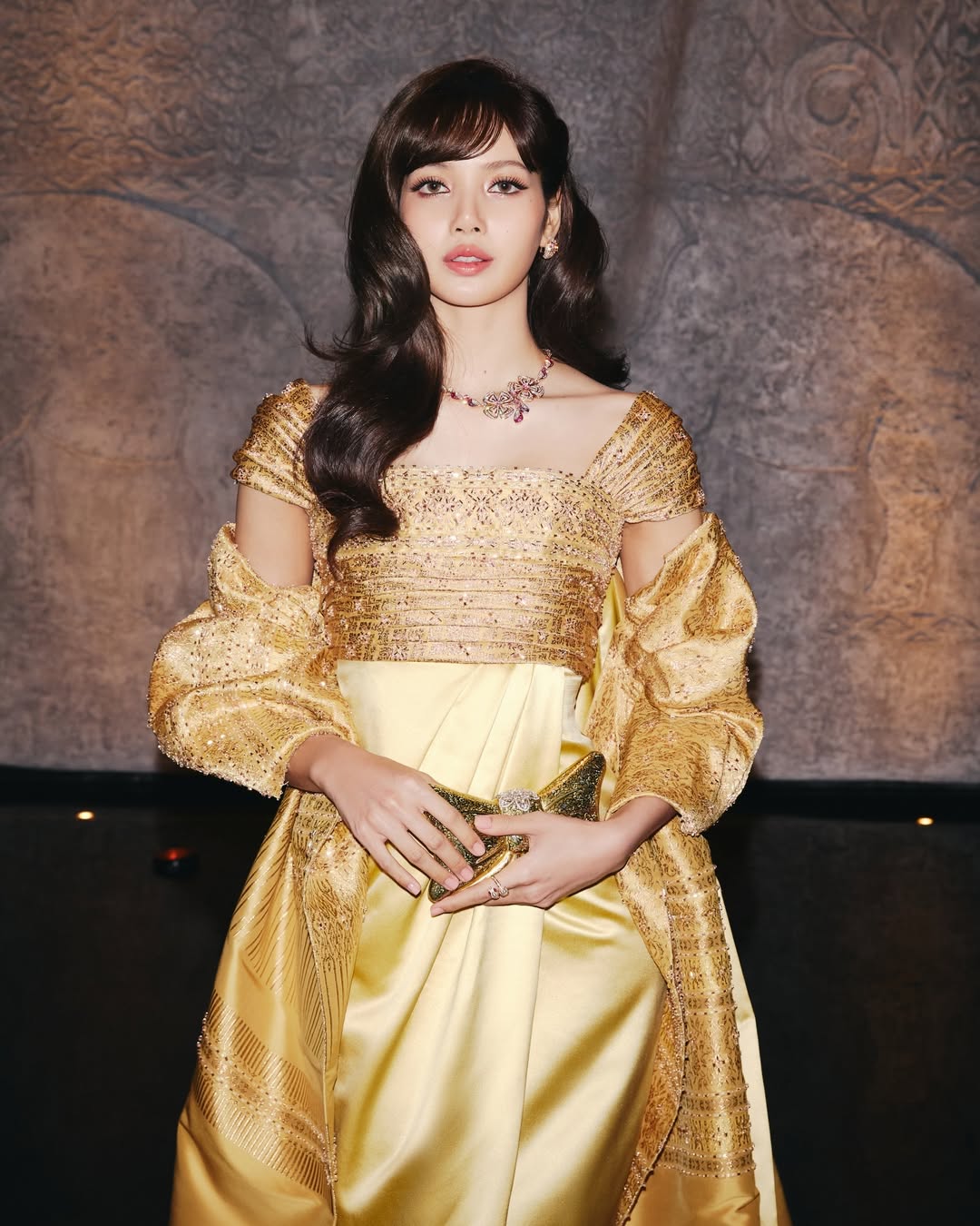 ลิซ่า - ลลิษา มโนบาล