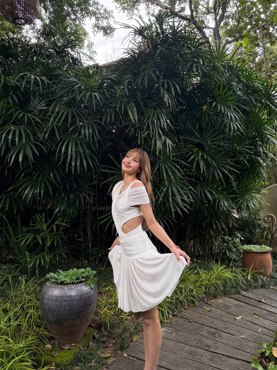 ลิซ่า - ลลิษา มโนบาล