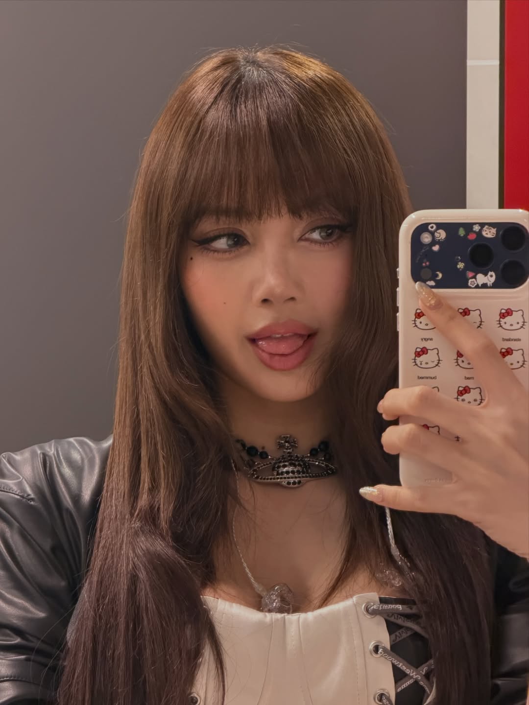 ลิซ่า - ลลิษา มโนบาล