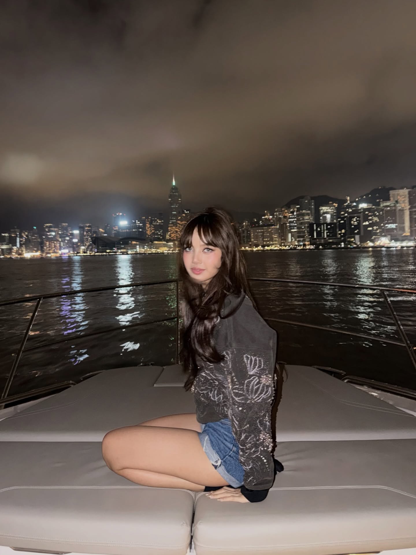 ลิซ่า - ลลิษา มโนบาล