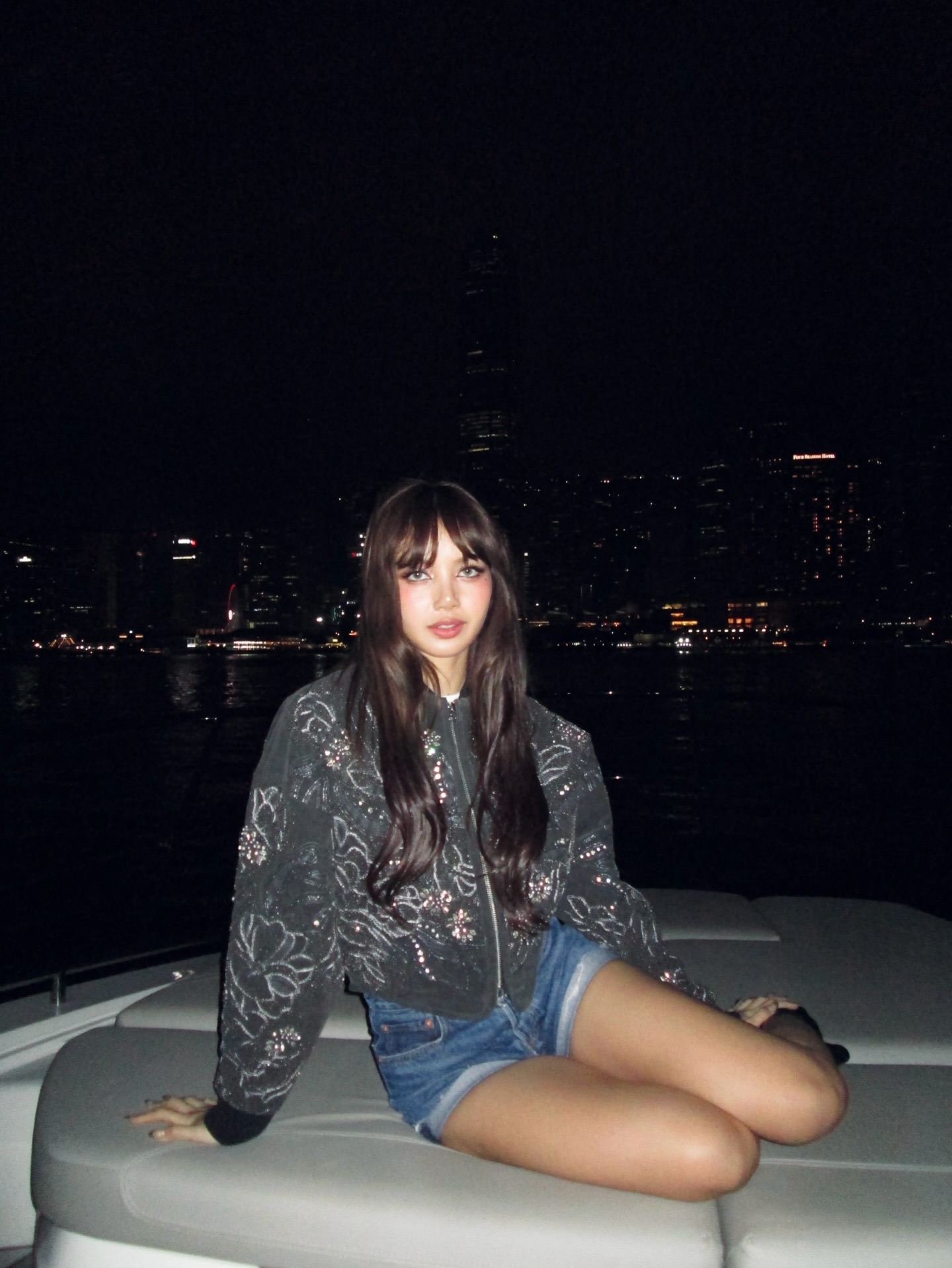 ลิซ่า - ลลิษา มโนบาล