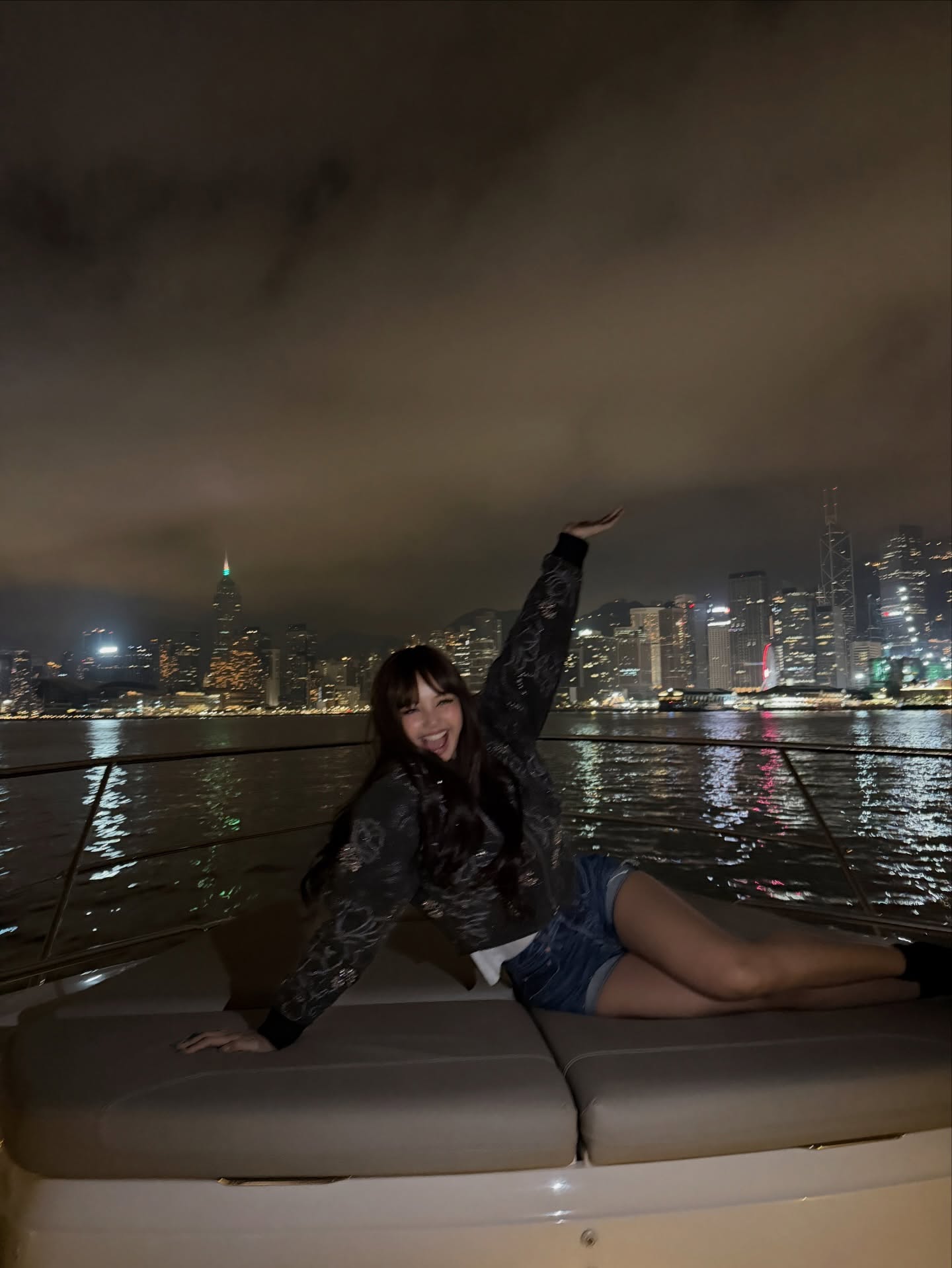 ลิซ่า - ลลิษา มโนบาล