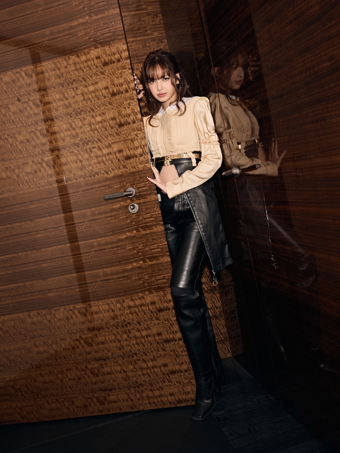 ลิซ่า - ลลิษา มโนบาล