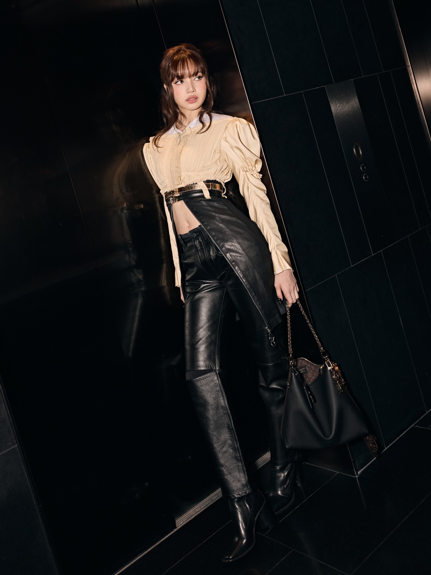 ลิซ่า - ลลิษา มโนบาล