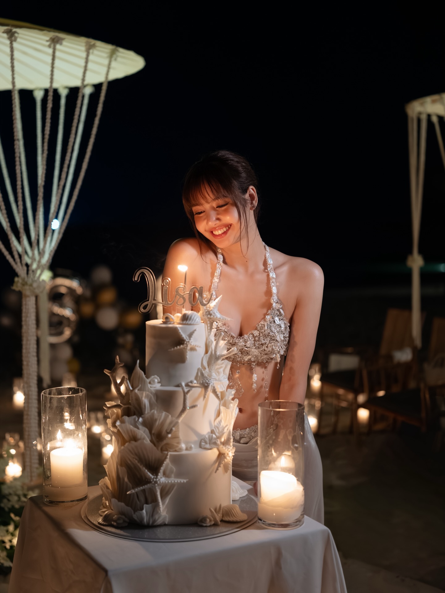 ลิซ่า - ลลิษา มโนบาล