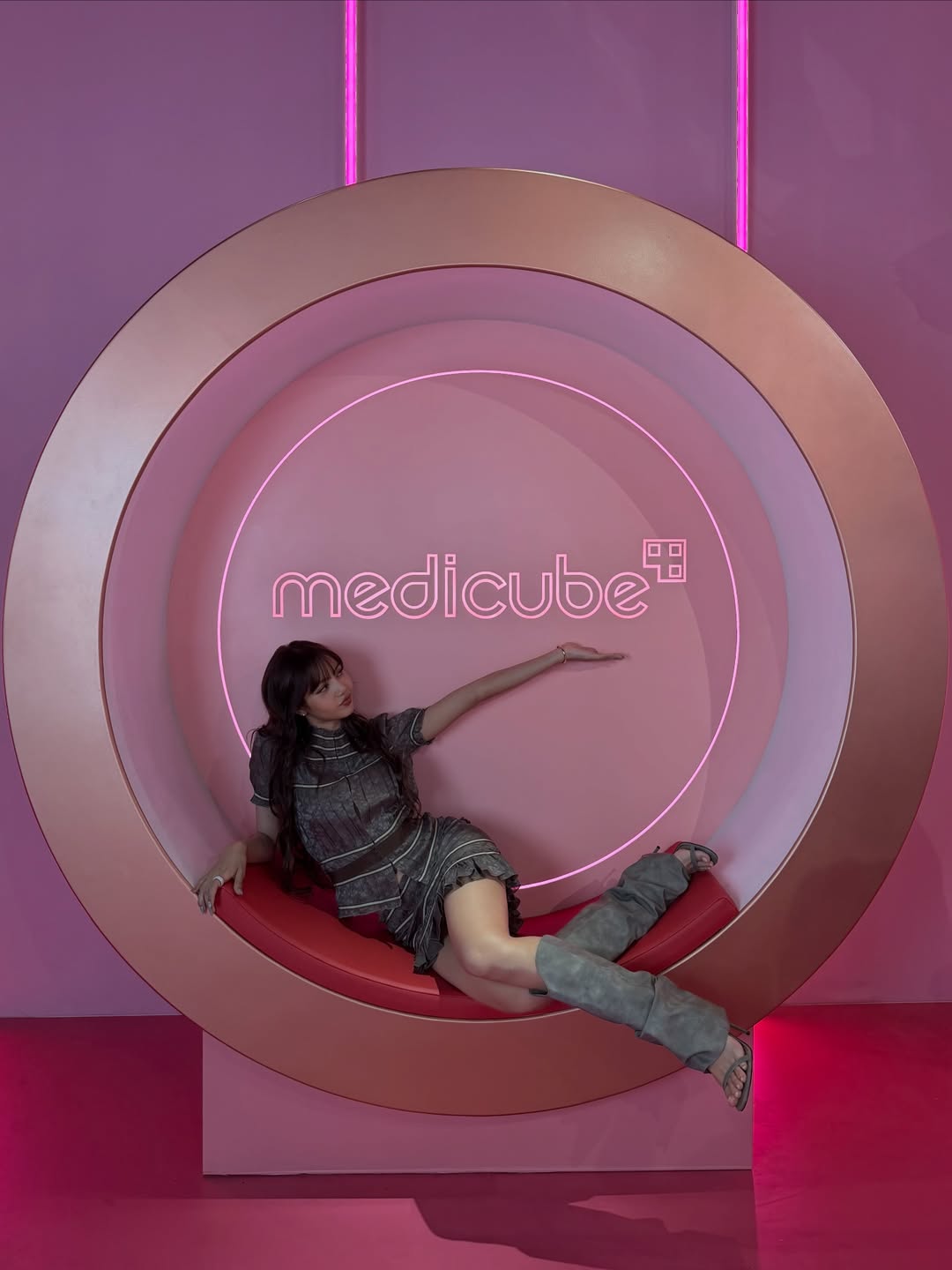 ลิซ่า - ลลิษา มโนบาล