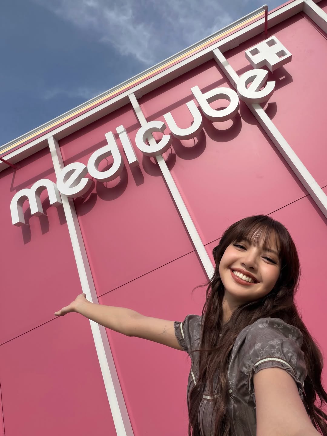 ลิซ่า - ลลิษา มโนบาล