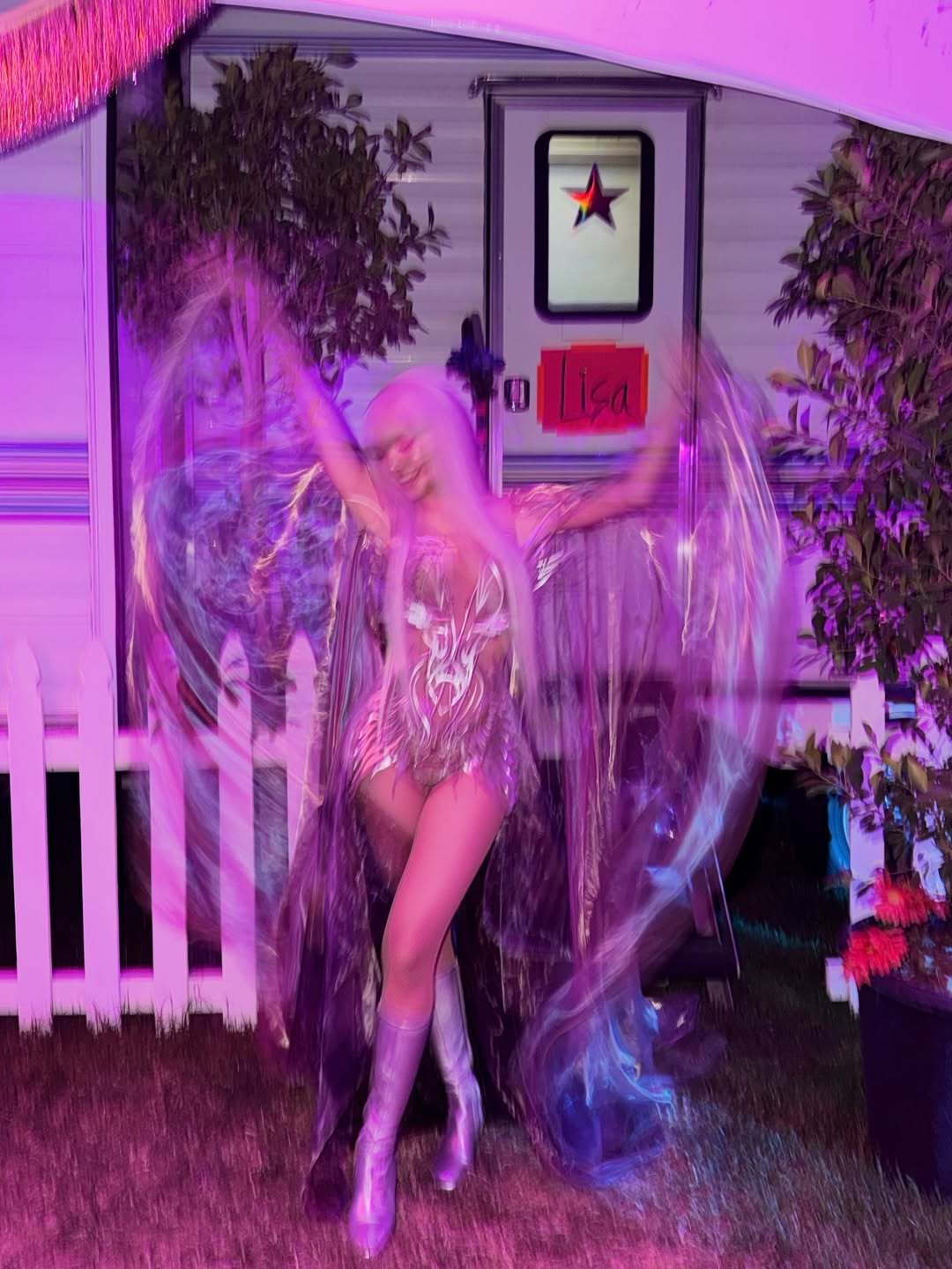 ลิซ่า - ลลิษา มโนบาล