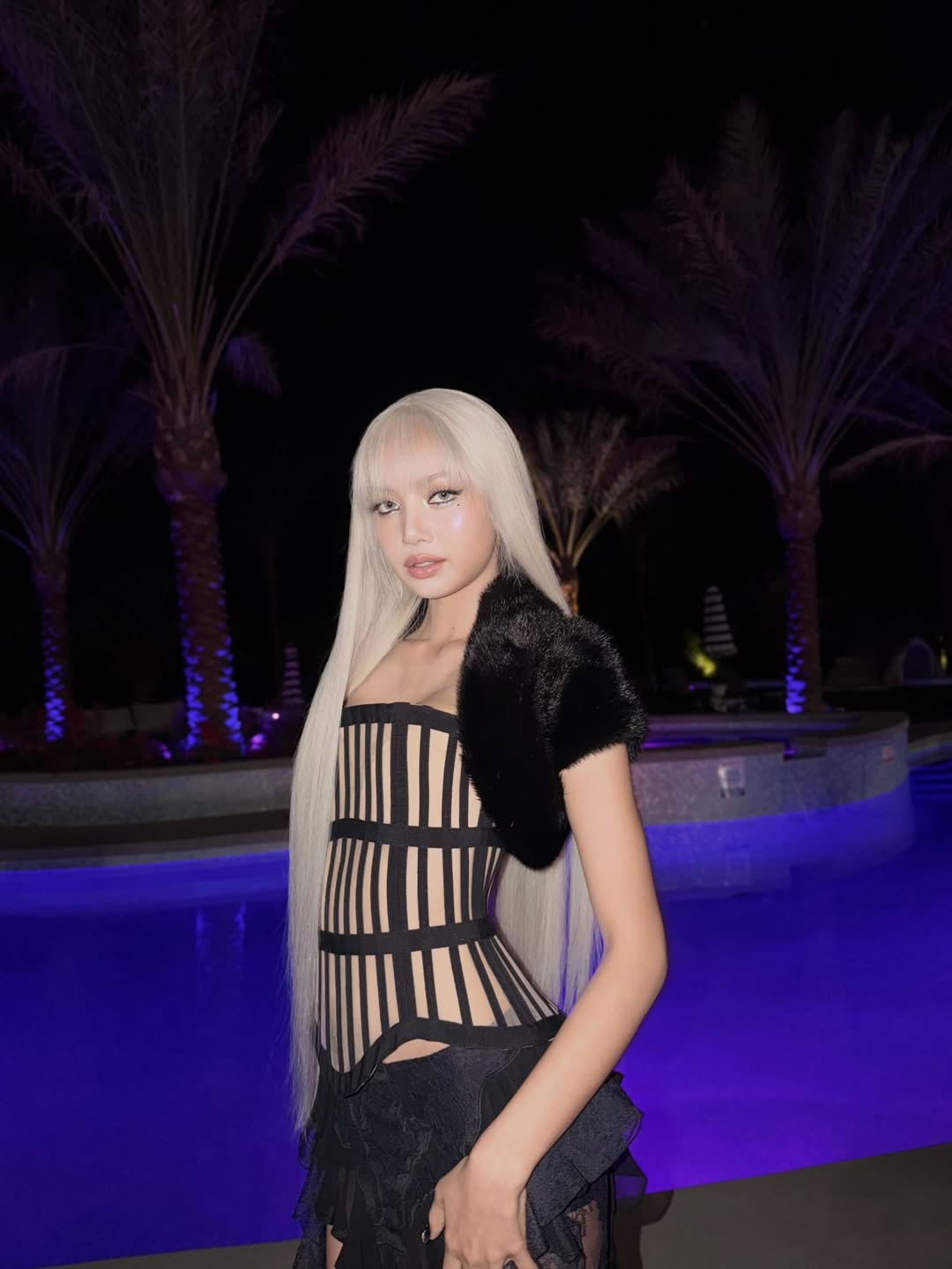 ลิซ่า - ลลิษา มโนบาล