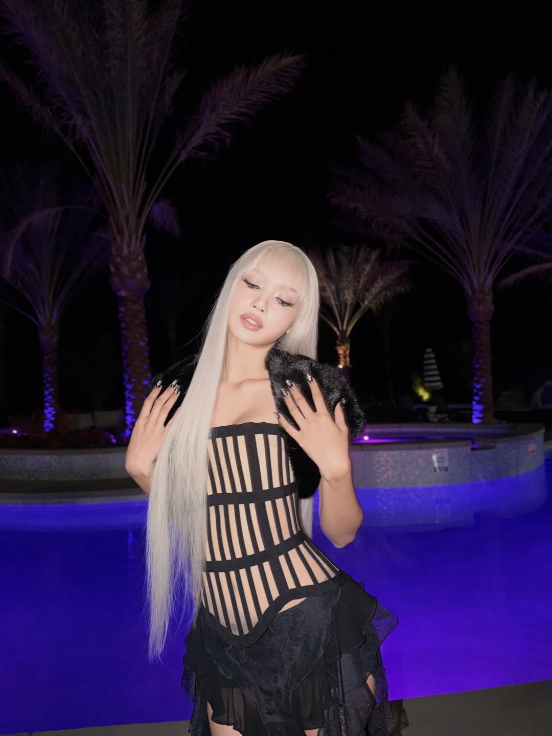 ลิซ่า - ลลิษา มโนบาล