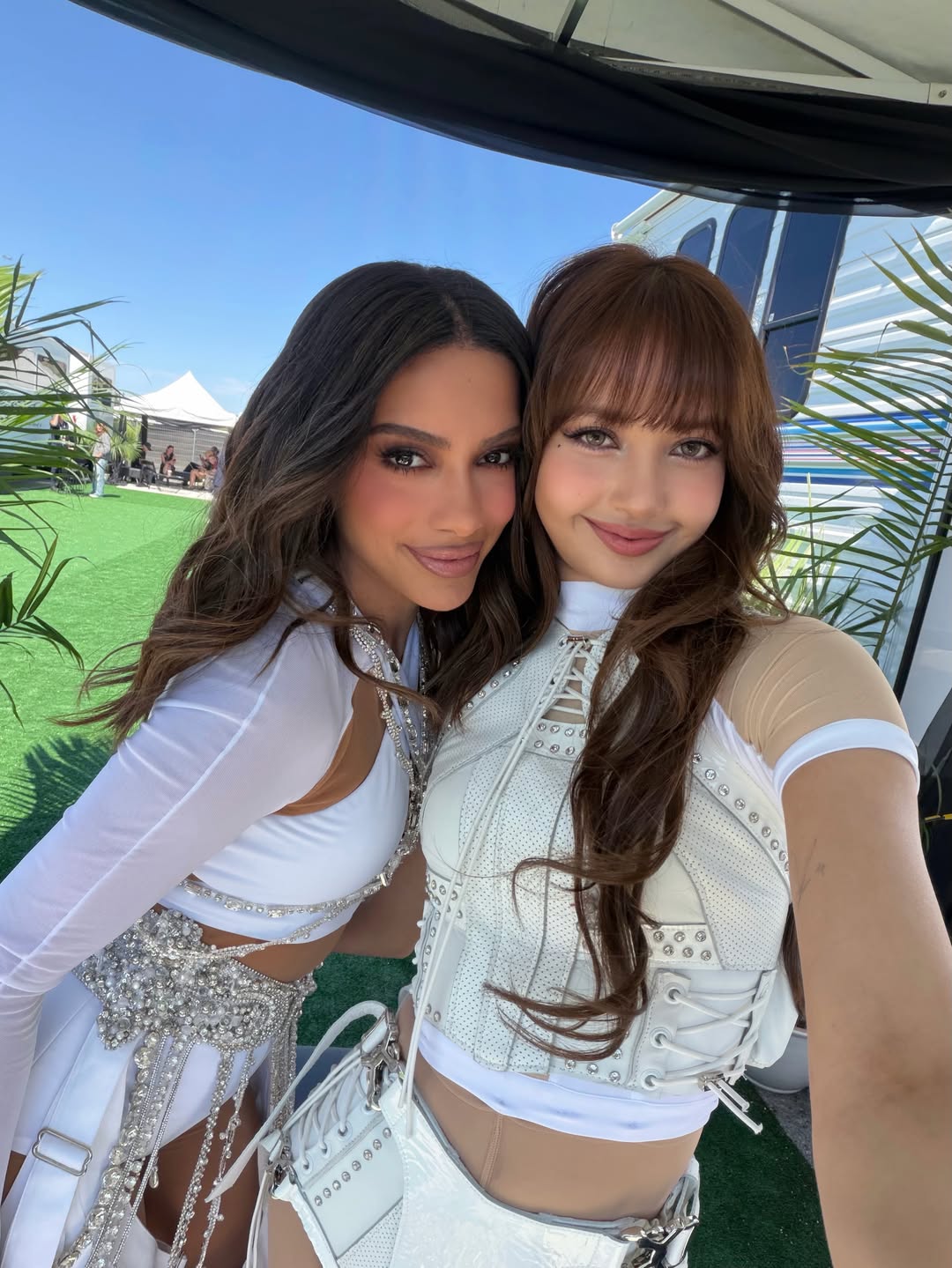 ลิซ่า - ลลิษา มโนบาล