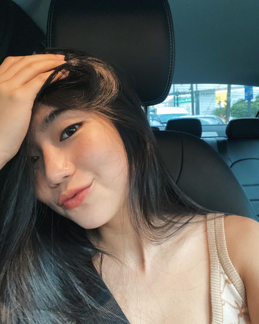 ก้อย - อรัชพร โภคินภากร