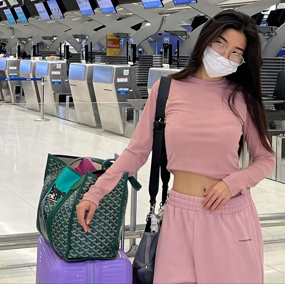 ก้อย - อรัชพร โภคินภากร