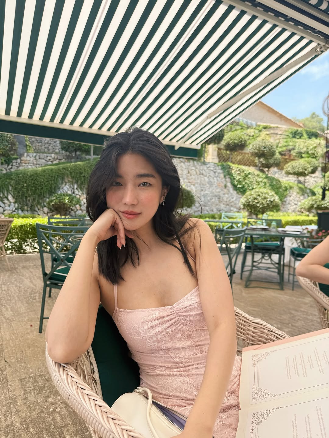 ก้อย - อรัชพร โภคินภากร