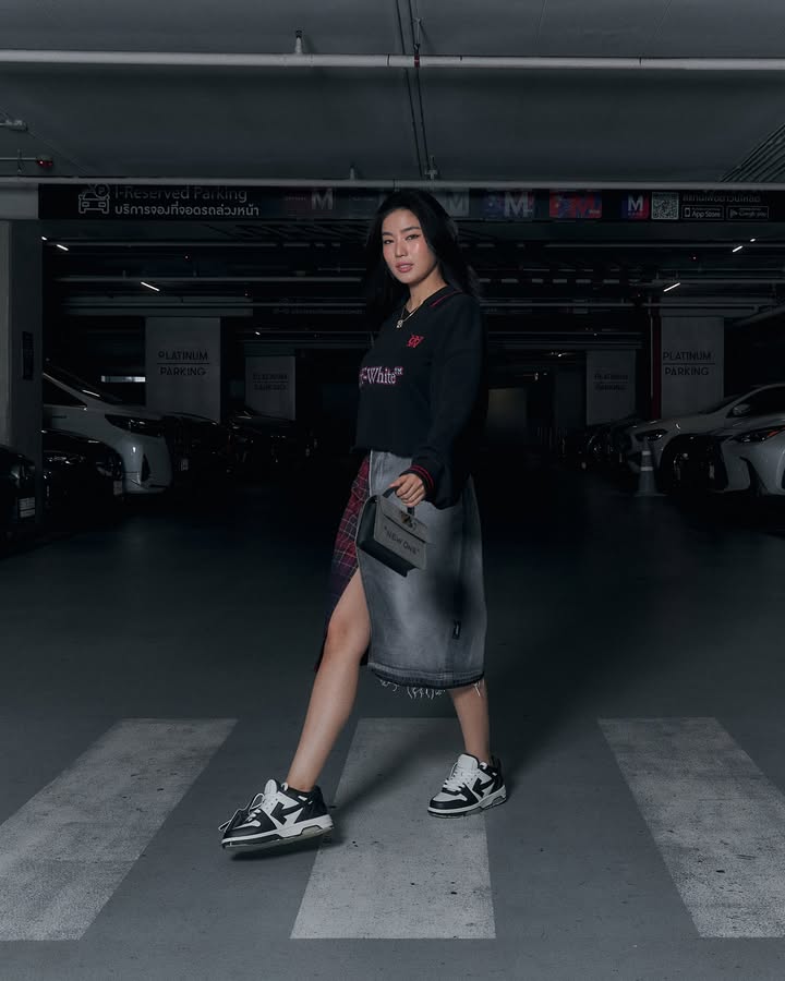 ก้อย - อรัชพร โภคินภากร