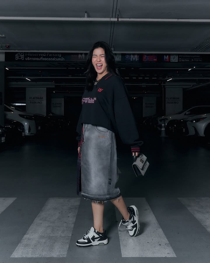 ก้อย - อรัชพร โภคินภากร