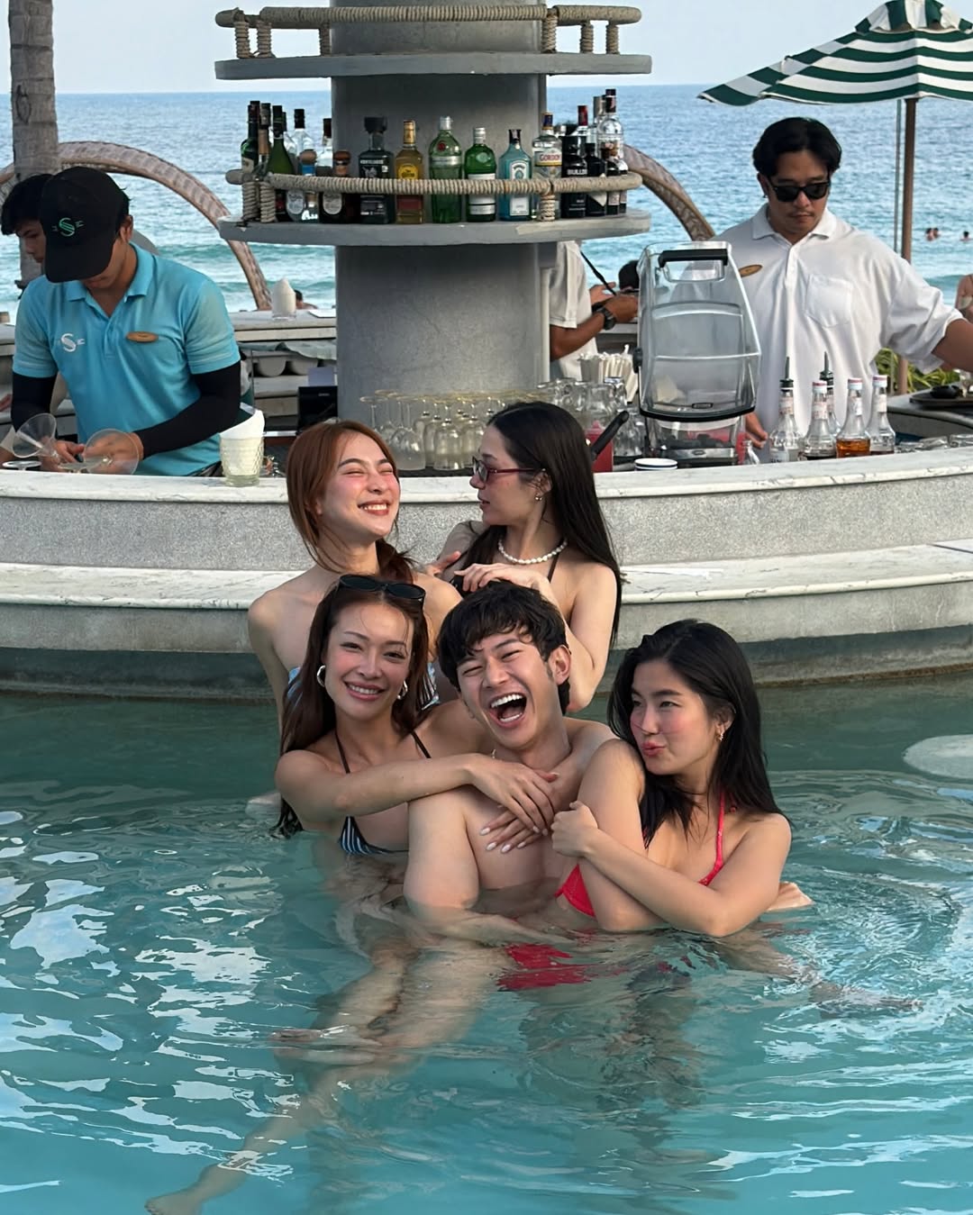 ก้อย - อรัชพร โภคินภากร