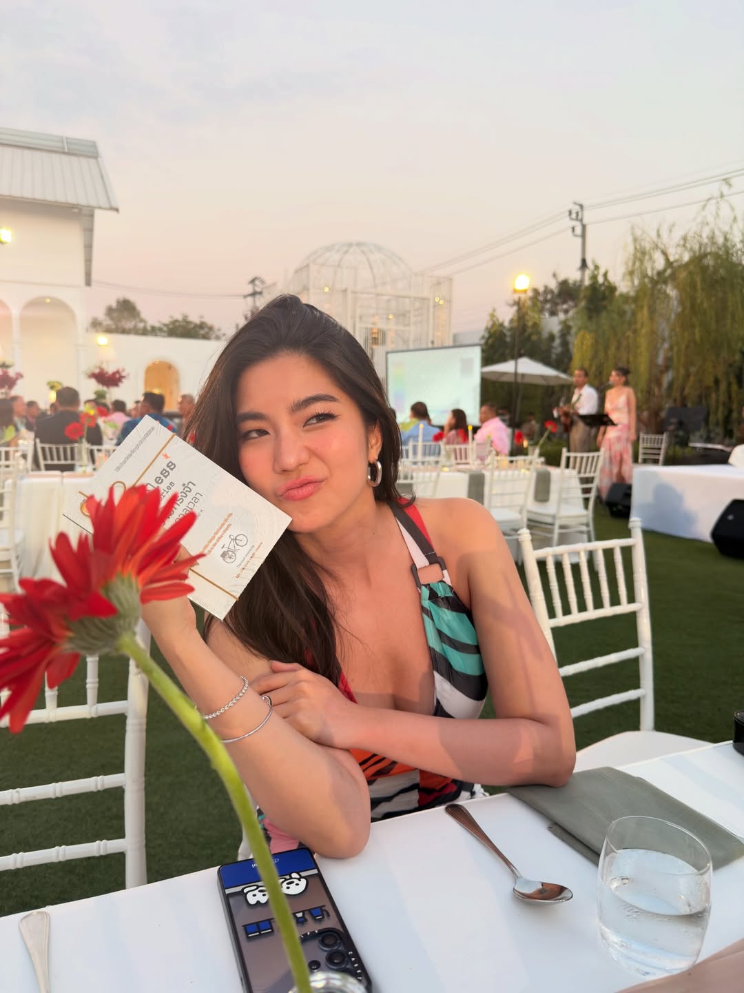 ก้อย - อรัชพร โภคินภากร