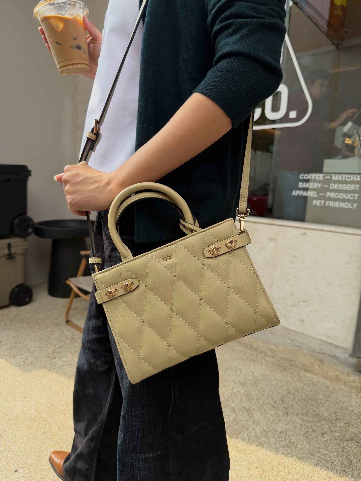 ก้อย - อรัชพร โภคินภากร