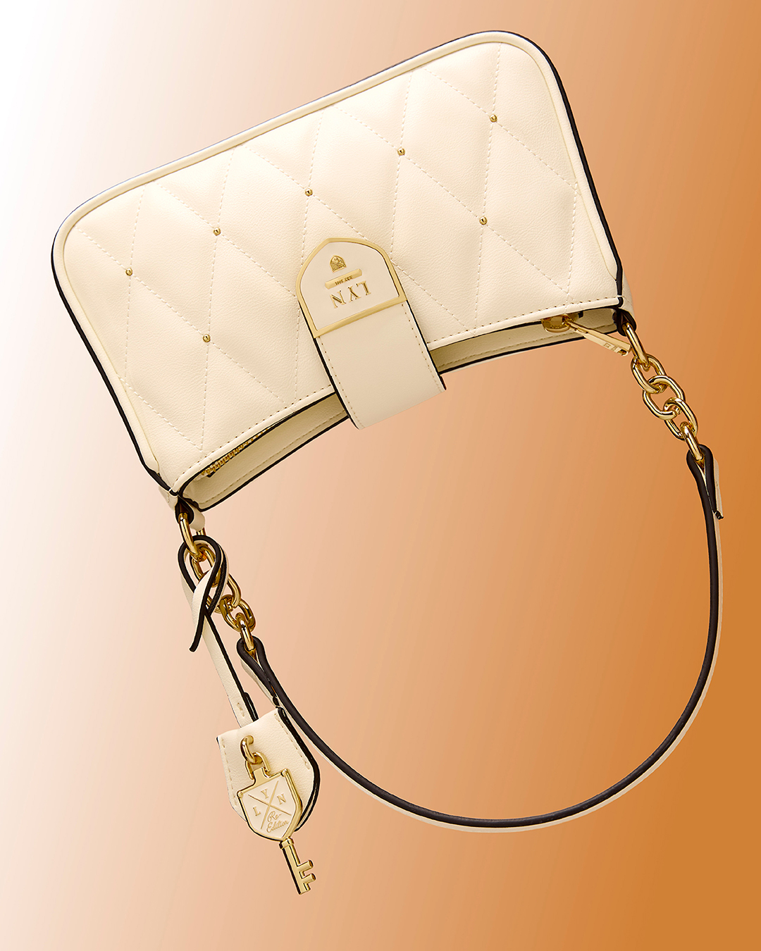 ก้อย - อรัชพร โภคินภากร