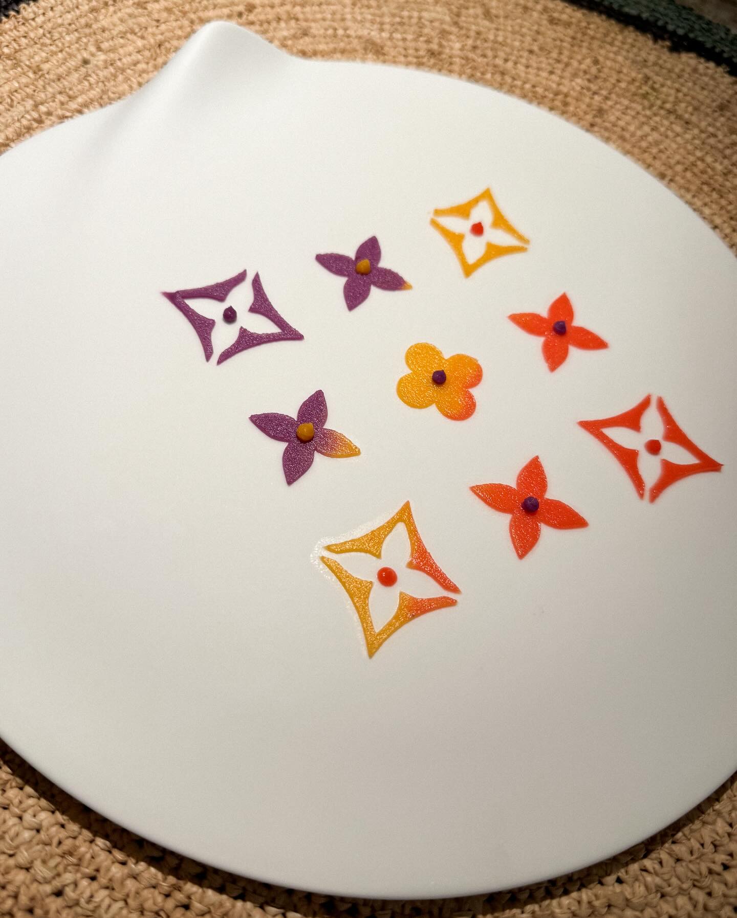 เบเบ้ - ธันย์ชนก ฤทธินาคา