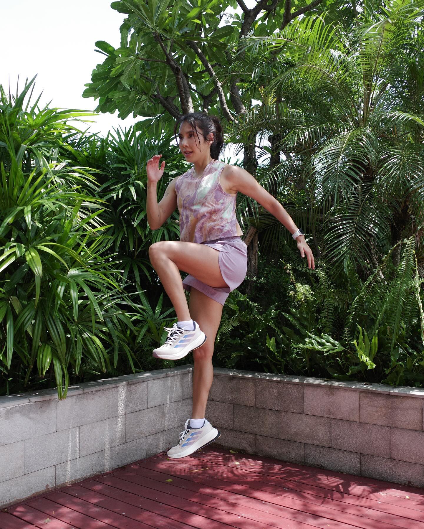 เบเบ้ - ธันย์ชนก ฤทธินาคา