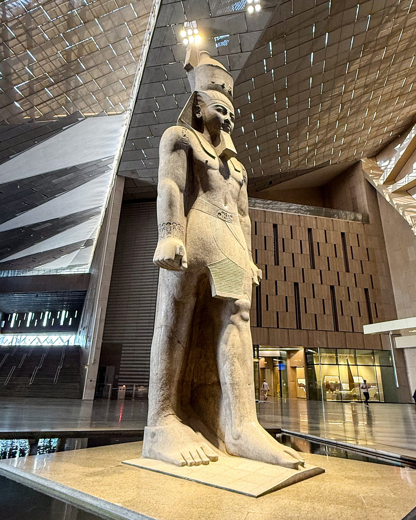 เบเบ้ - ธันย์ชนก ฤทธินาคา