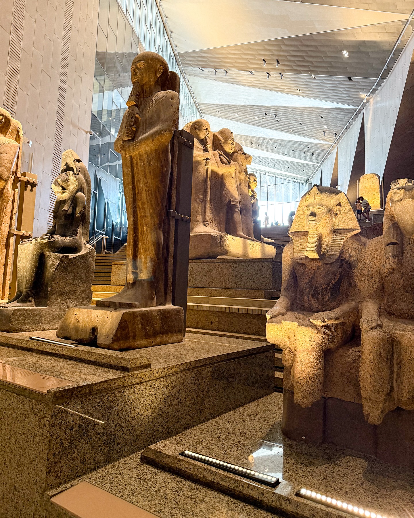 เบเบ้ - ธันย์ชนก ฤทธินาคา