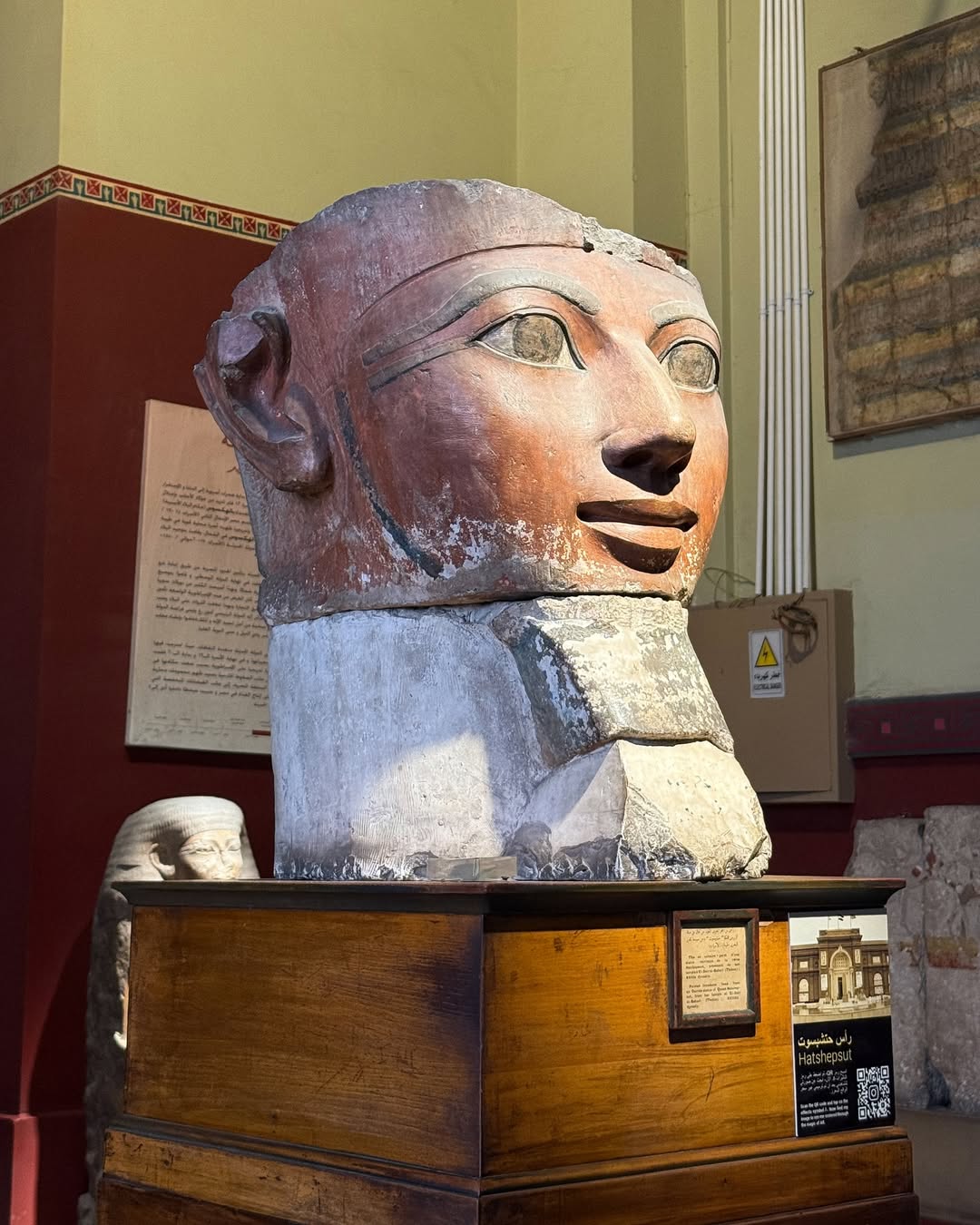 เบเบ้ - ธันย์ชนก ฤทธินาคา