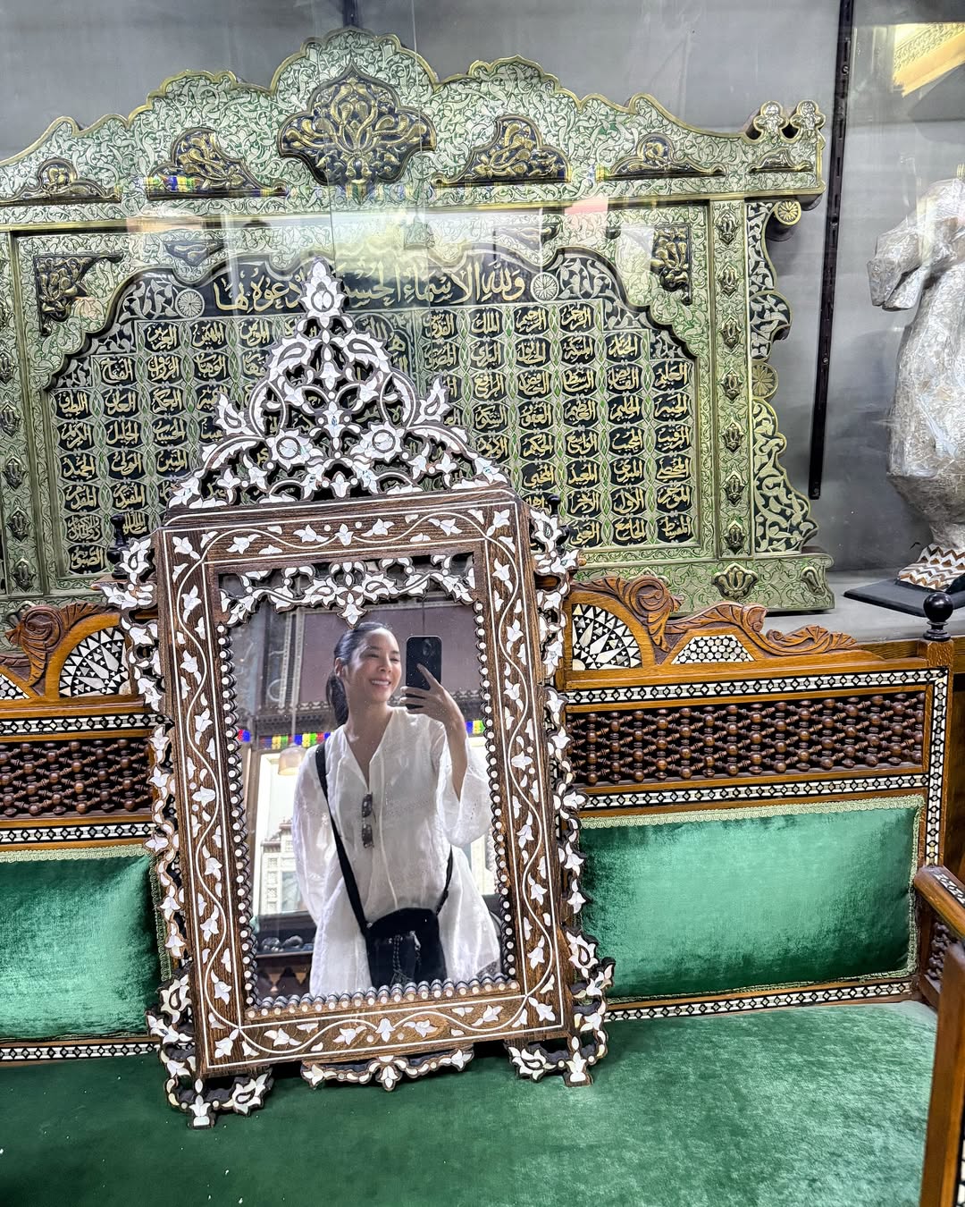 เบเบ้ - ธันย์ชนก ฤทธินาคา