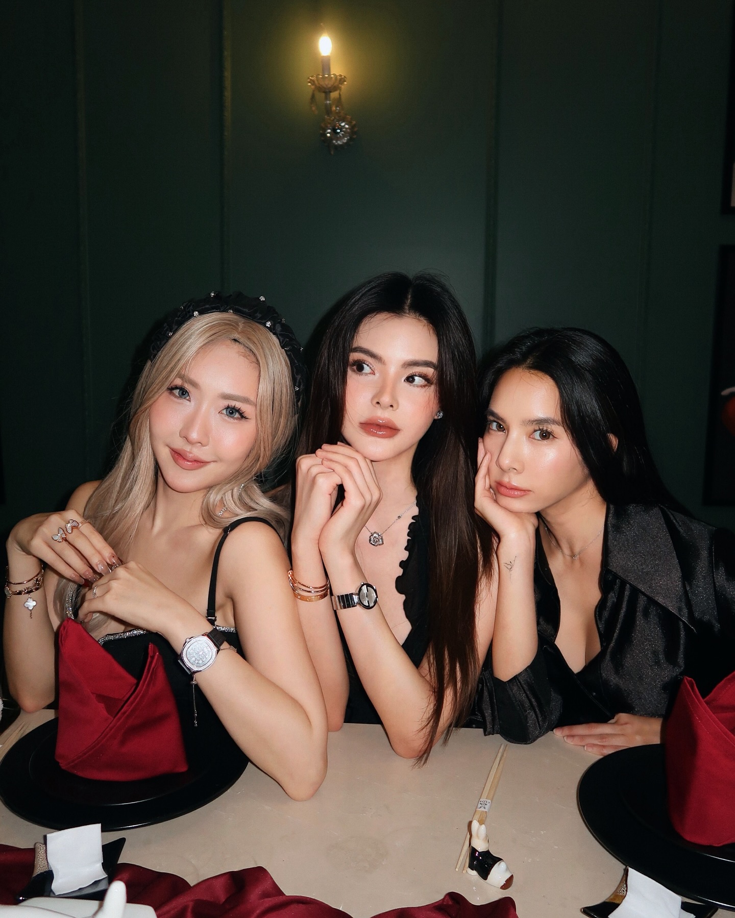 เบเบ้ - ธันย์ชนก ฤทธินาคา