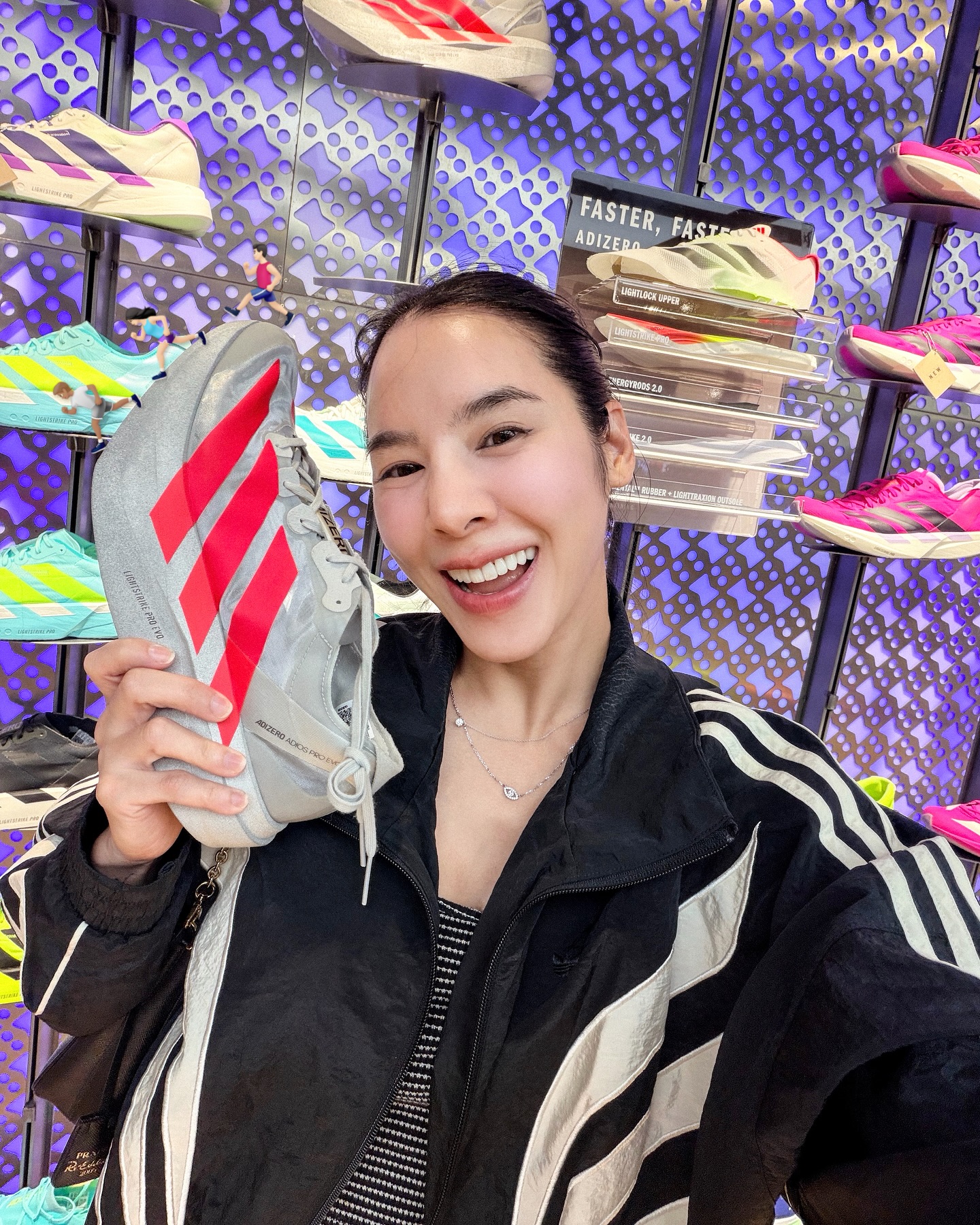 เบเบ้ - ธันย์ชนก ฤทธินาคา