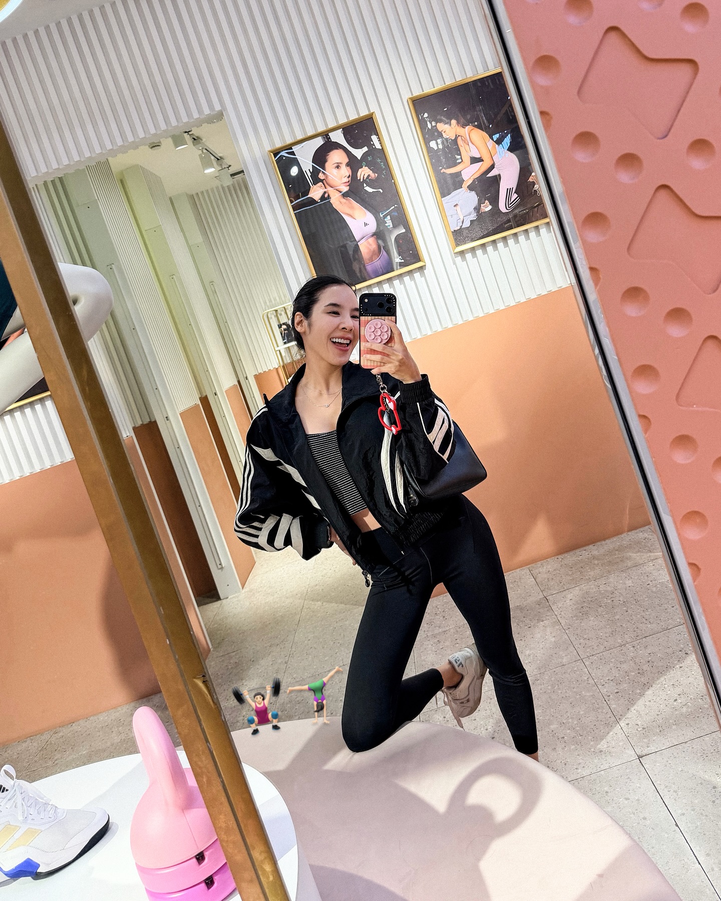 เบเบ้ - ธันย์ชนก ฤทธินาคา