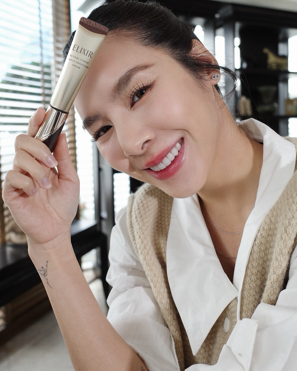 เบเบ้ - ธันย์ชนก ฤทธินาคา